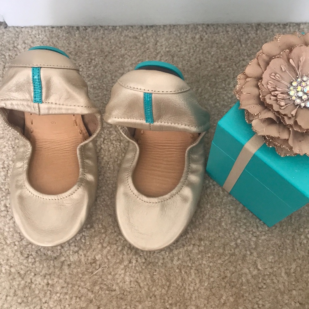 New in box champagne Tieks